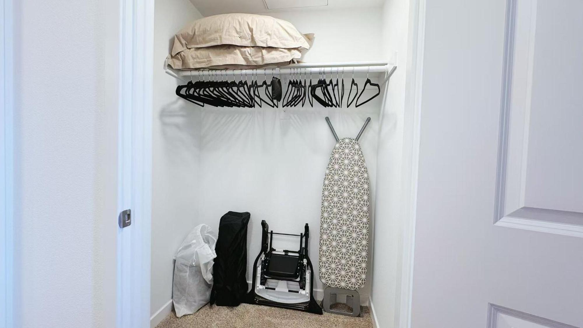 Hollywood Sunset Bliss Getaway-free Parking Apartment Los Angeles
